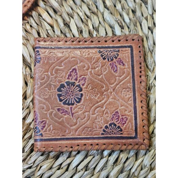 Vintage Hand-Tooled Leather Clutch Set – Matching Coin Purse & Bifold Wallet - Picture 3 of 4